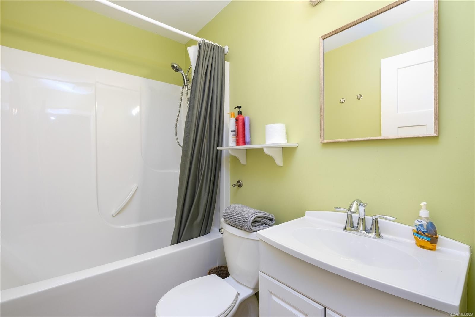2420 Campbell River Rd, Campbell River, BC