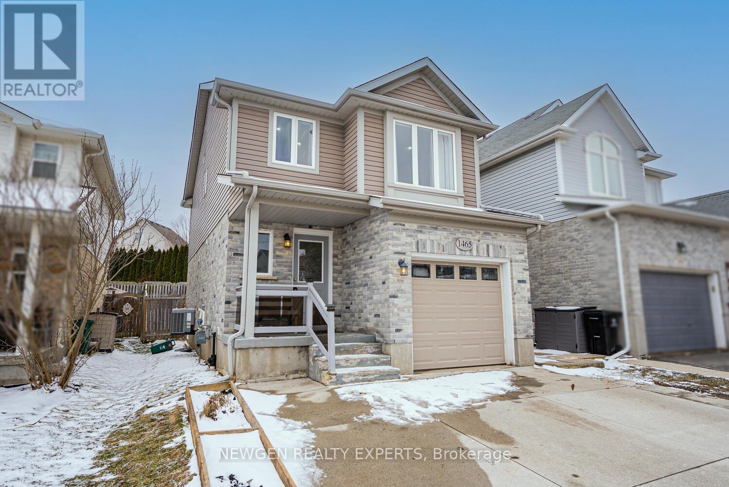 1465 Old Zeller Drive, Kitchener, ON - Outdoor With Facade