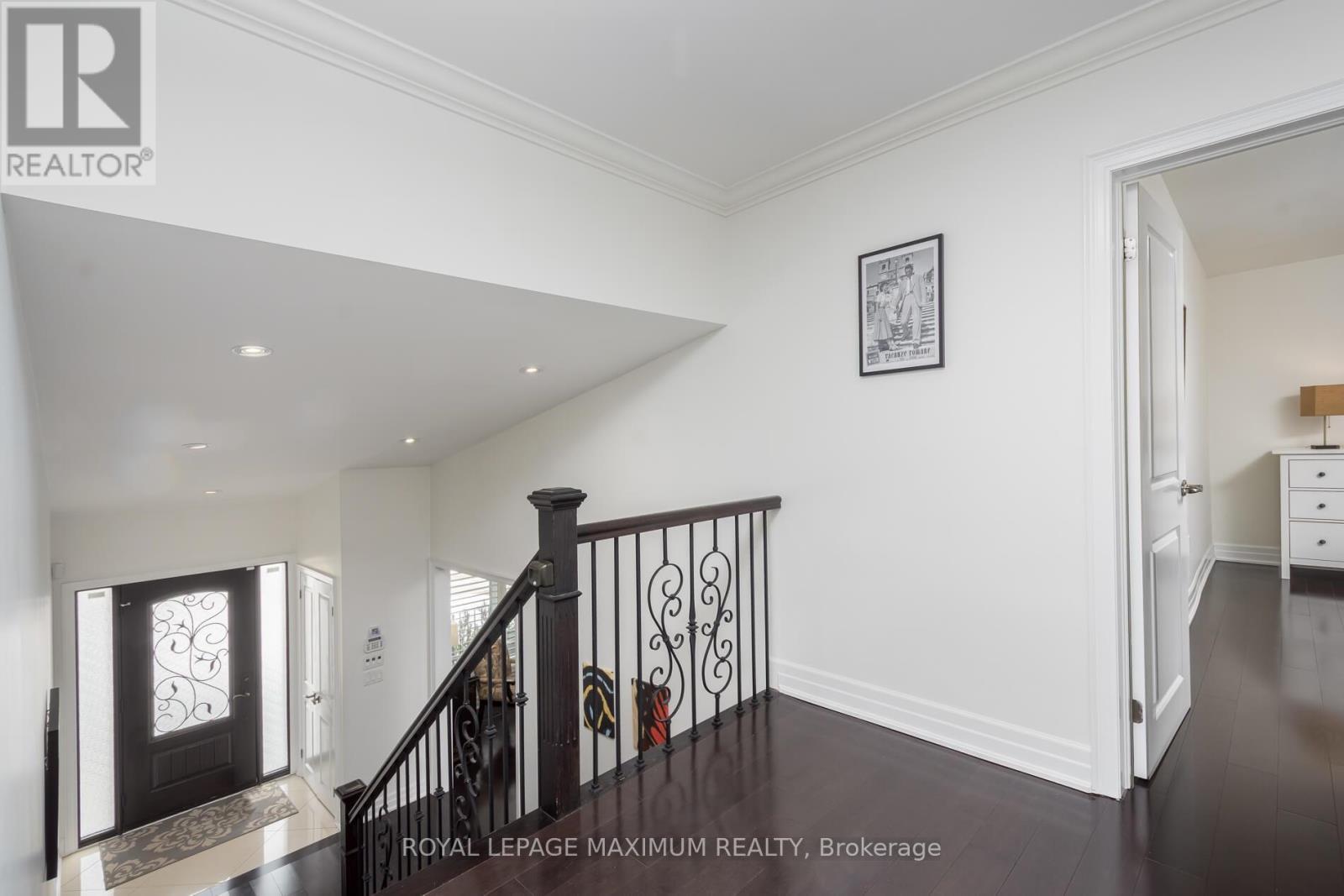 55 Ashmount Crescent, Toronto, ON - Indoor Photo Showing Other Room