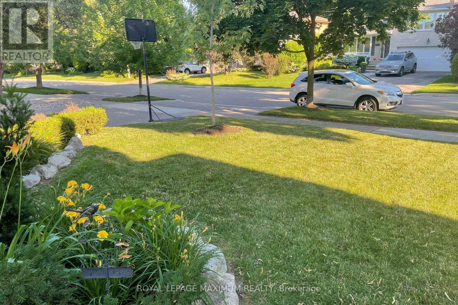55 Ashmount Crescent, Toronto, ON - Outdoor With View