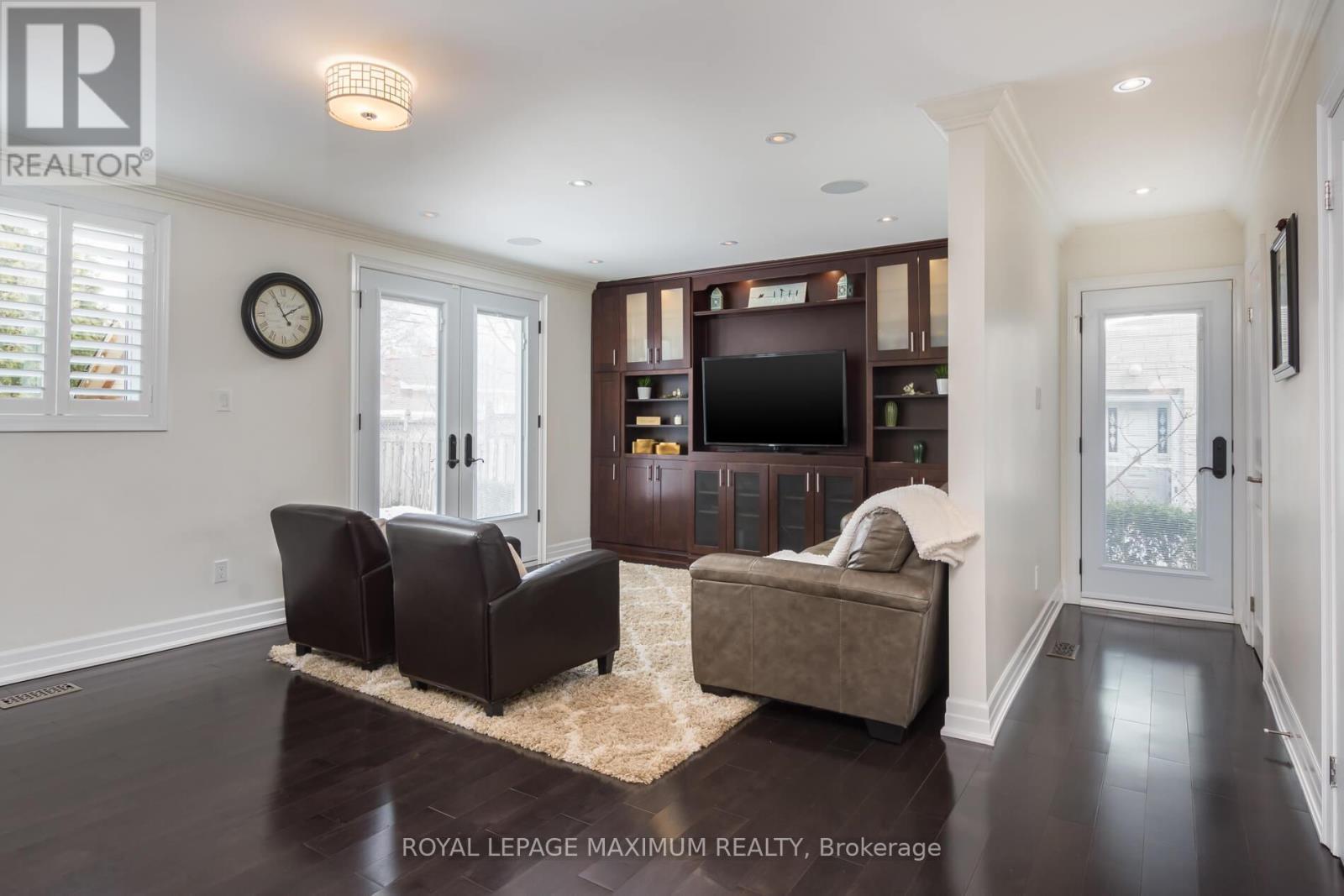 55 Ashmount Crescent, Toronto, ON - Indoor