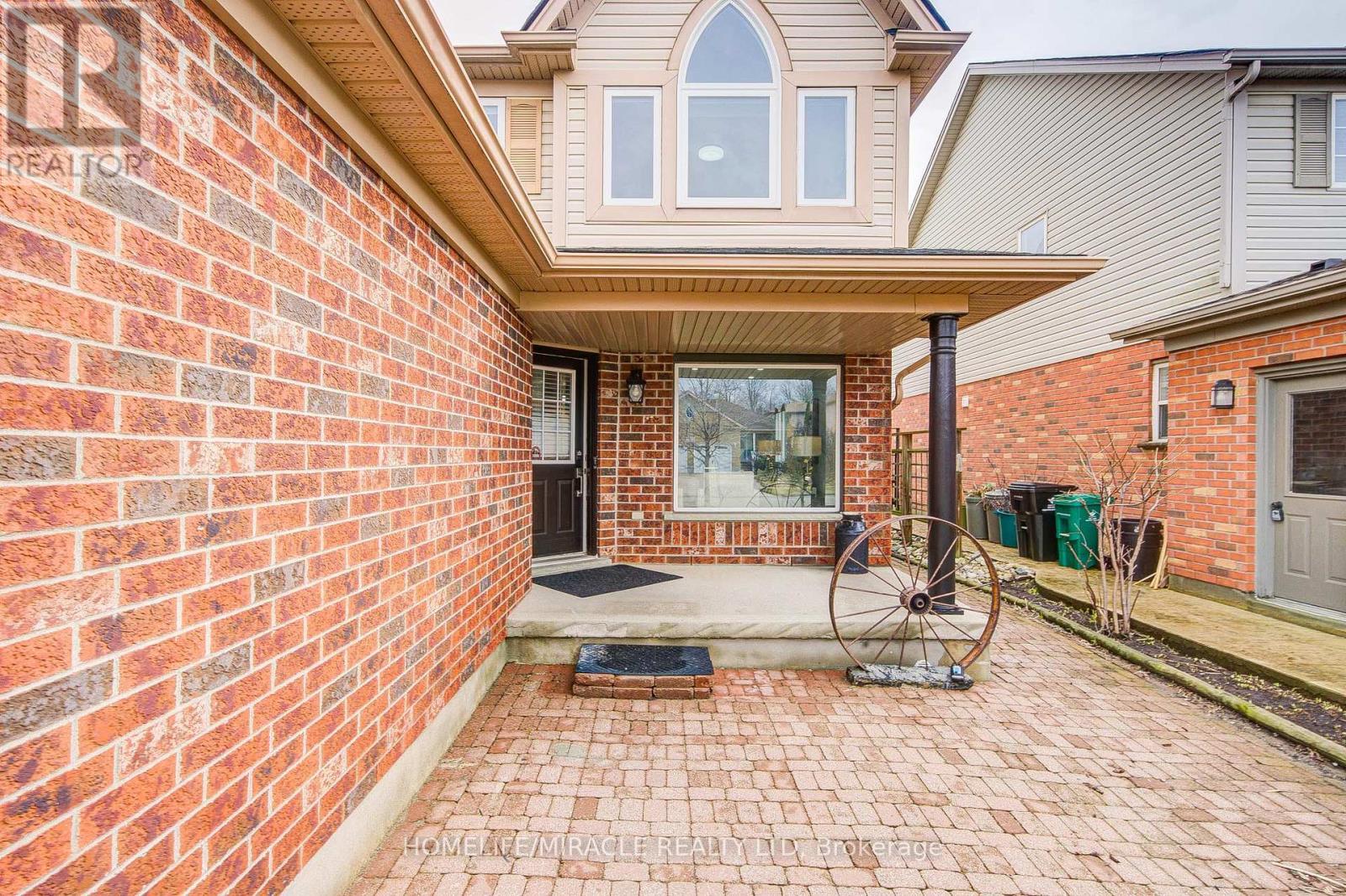 55 Mcfarlane Drive, Cambridge, ON - Outdoor With Exterior