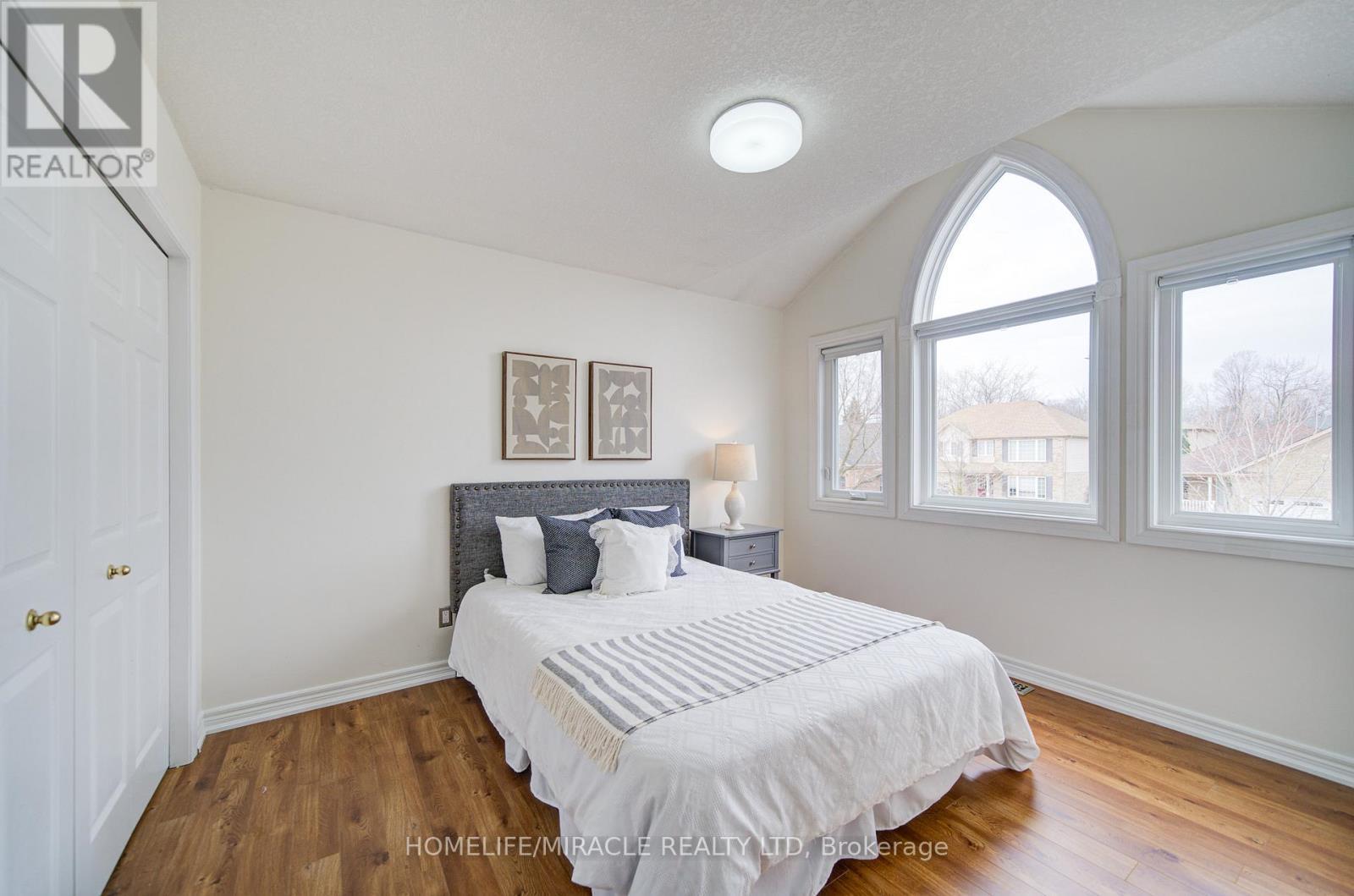 55 Mcfarlane Drive, Cambridge, ON - Indoor Photo Showing Bedroom