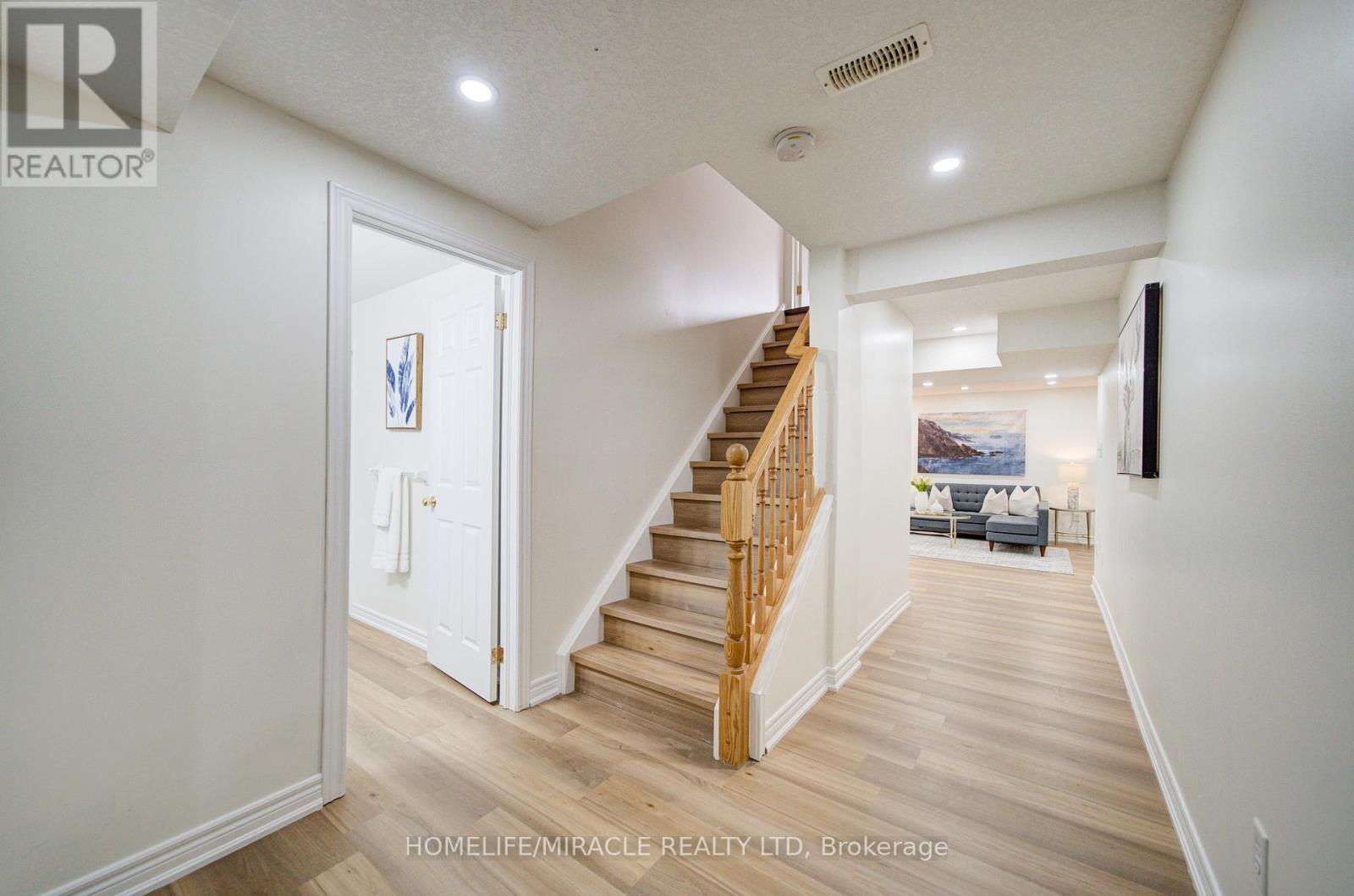 55 Mcfarlane Drive, Cambridge, ON - Indoor Photo Showing Other Room