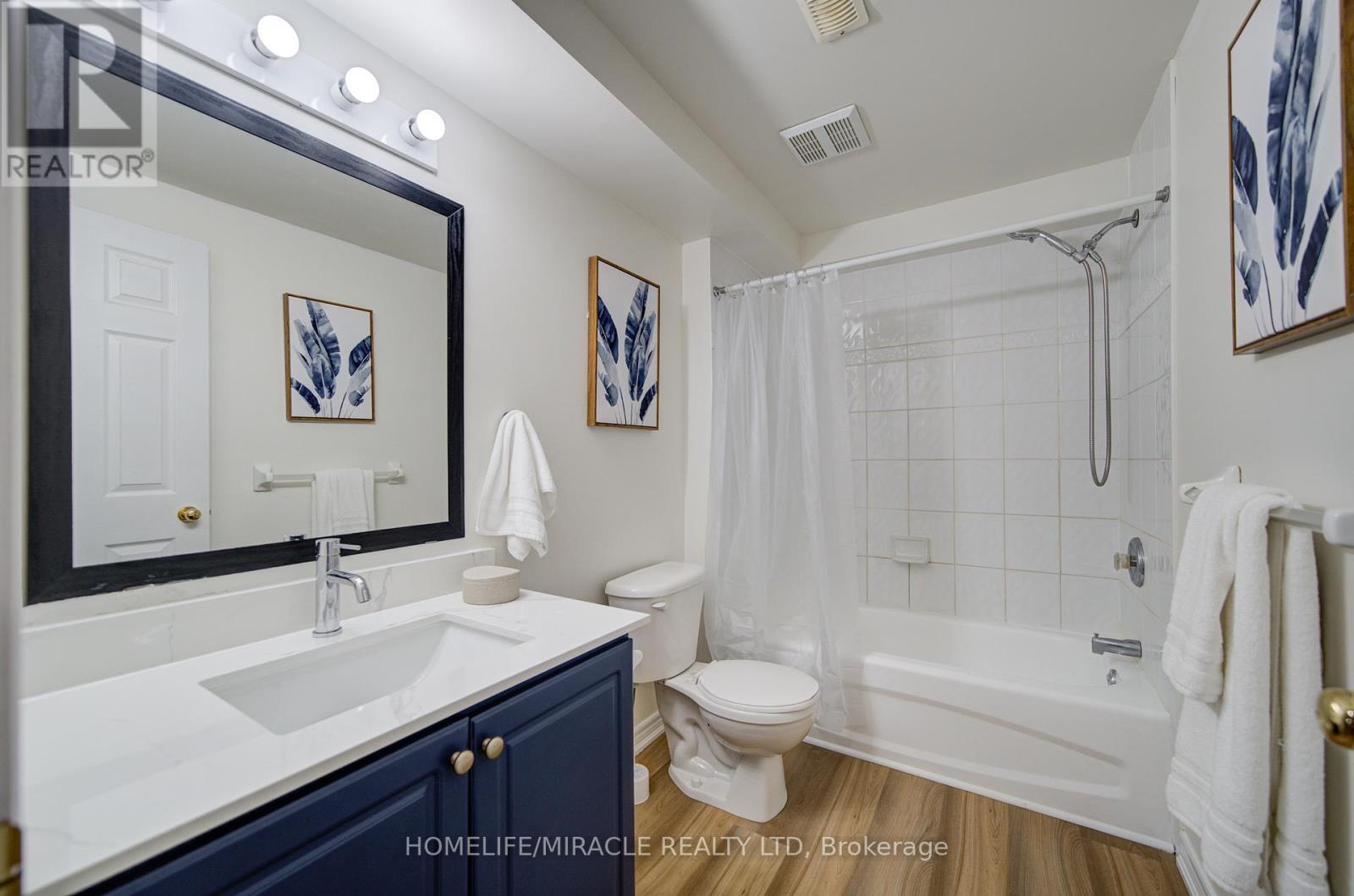 55 Mcfarlane Drive, Cambridge, ON - Indoor Photo Showing Bathroom