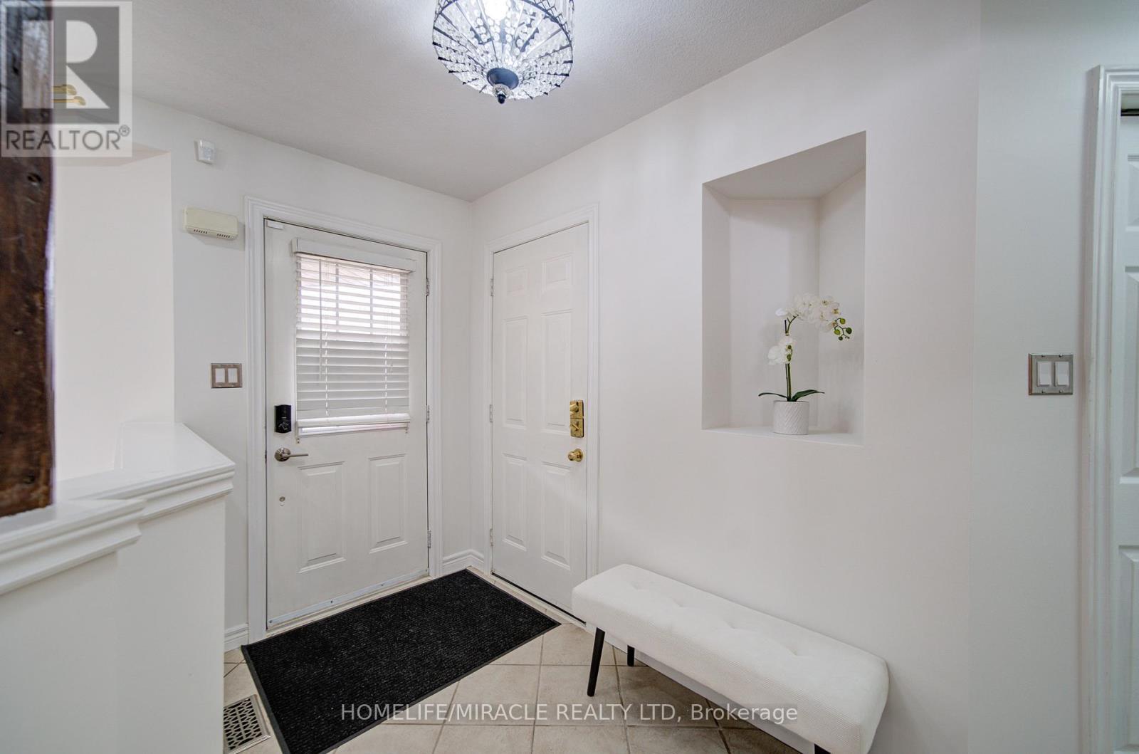 55 Mcfarlane Drive, Cambridge, ON - Indoor Photo Showing Other Room