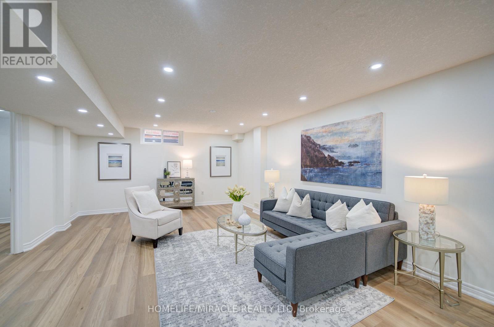 55 Mcfarlane Drive, Cambridge, ON - Indoor
