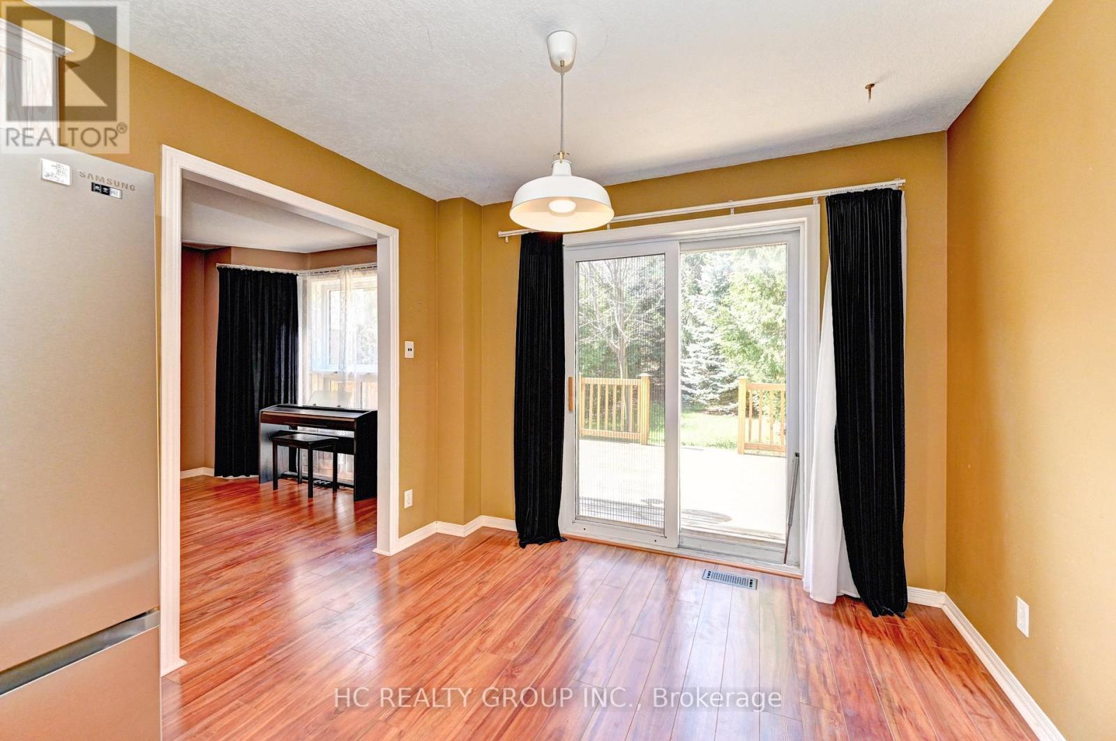 271 Resurrection Drive, Kitchener, ON - Indoor Photo Showing Other Room