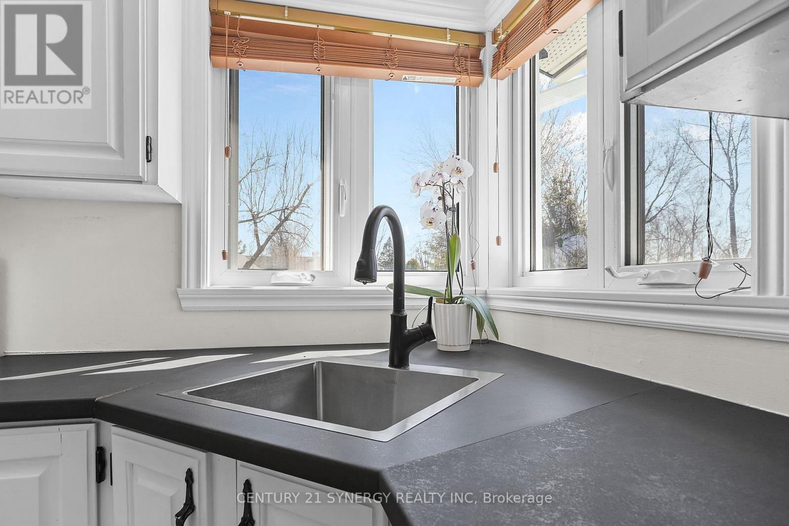91 Levac Road, Champlain, ON - Indoor Photo Showing Kitchen