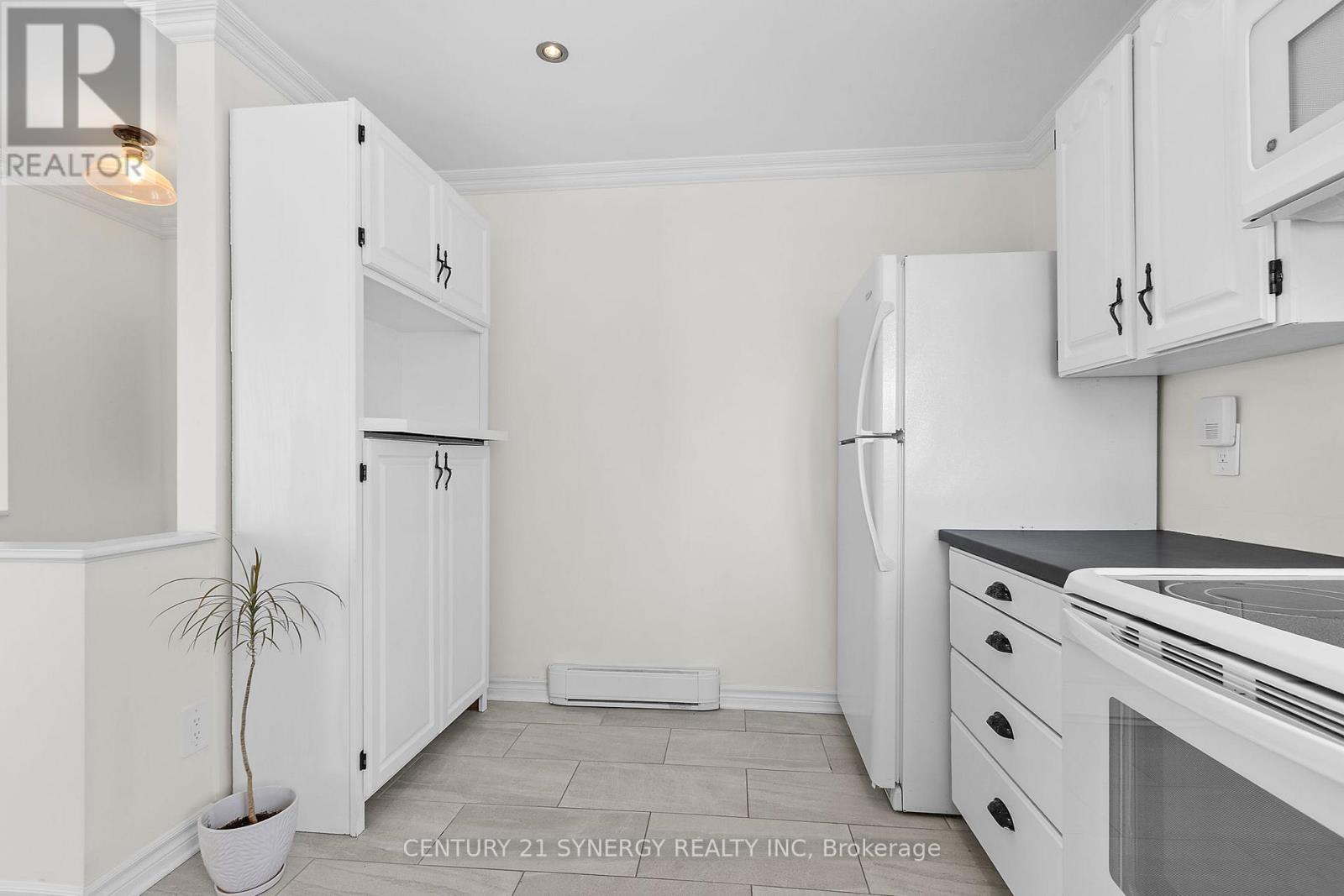 91 Levac Road, Champlain, ON - Indoor Photo Showing Kitchen