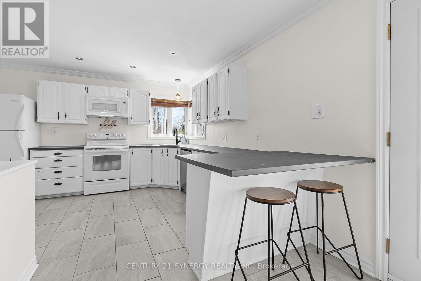 91 Levac Road, Champlain, ON - Indoor Photo Showing Kitchen