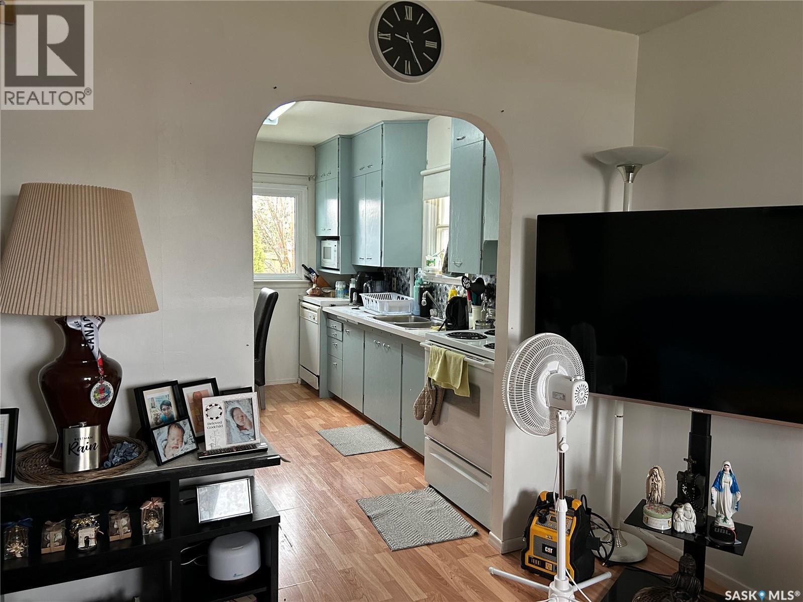 316 4Th Avenue W, Watrous, SK - Indoor