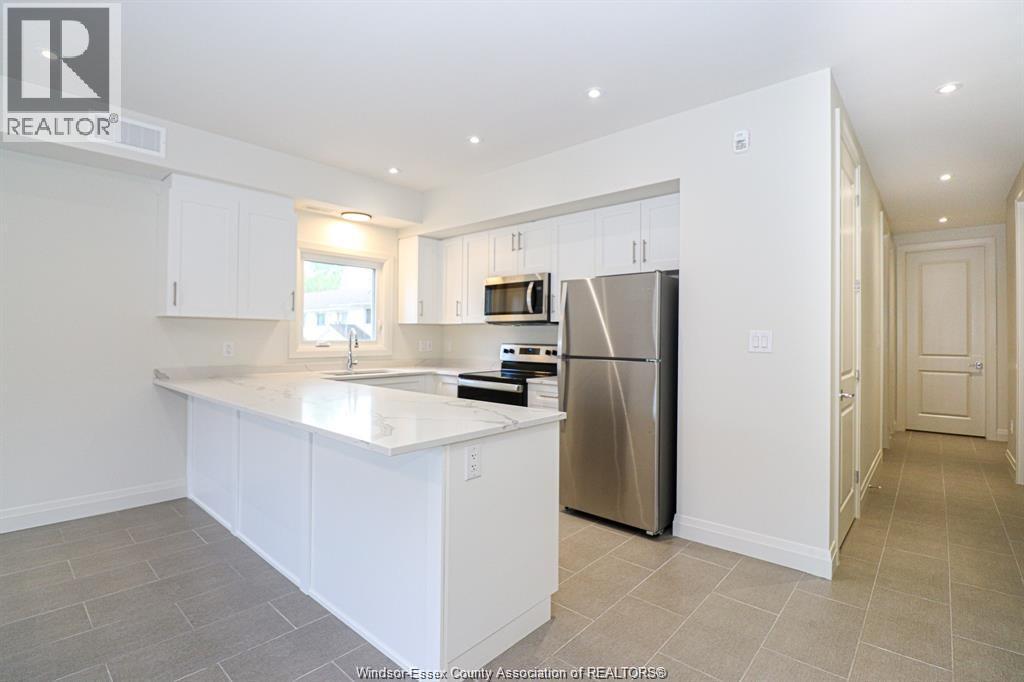 233 Watson Unit# 201, Windsor, ON - Indoor Photo Showing Kitchen