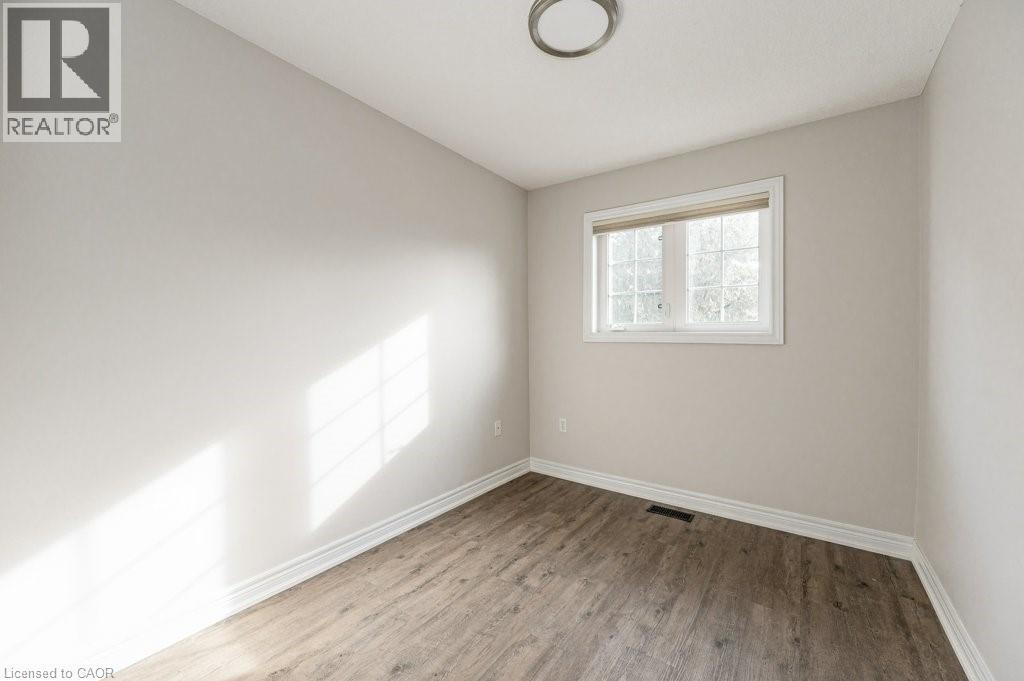 3542 Fowler Court, Burlington, ON - Indoor Photo Showing Other Room
