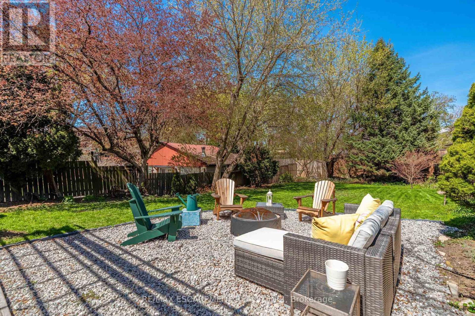 203 Wood Street E, Hamilton, ON - Outdoor With Deck Patio Veranda With Backyard