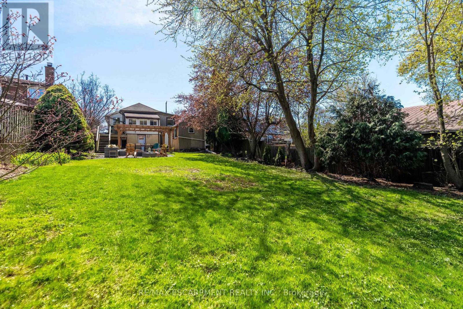 203 Wood Street E, Hamilton, ON - Outdoor