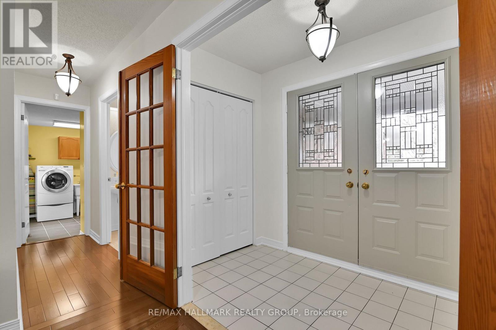 Entry - 21 Hime Crescent, Ottawa, ON - Indoor Photo Showing Other Room