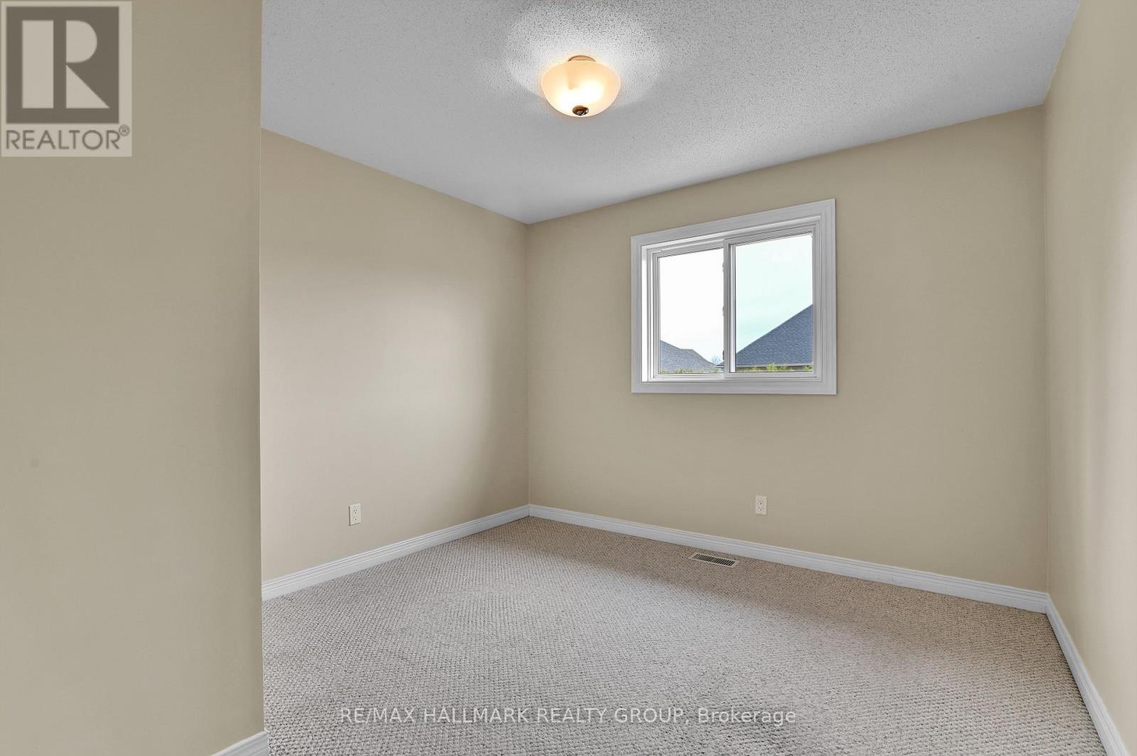 2nd Level - Bedroom (2) - 21 Hime Crescent, Ottawa, ON - Indoor Photo Showing Other Room