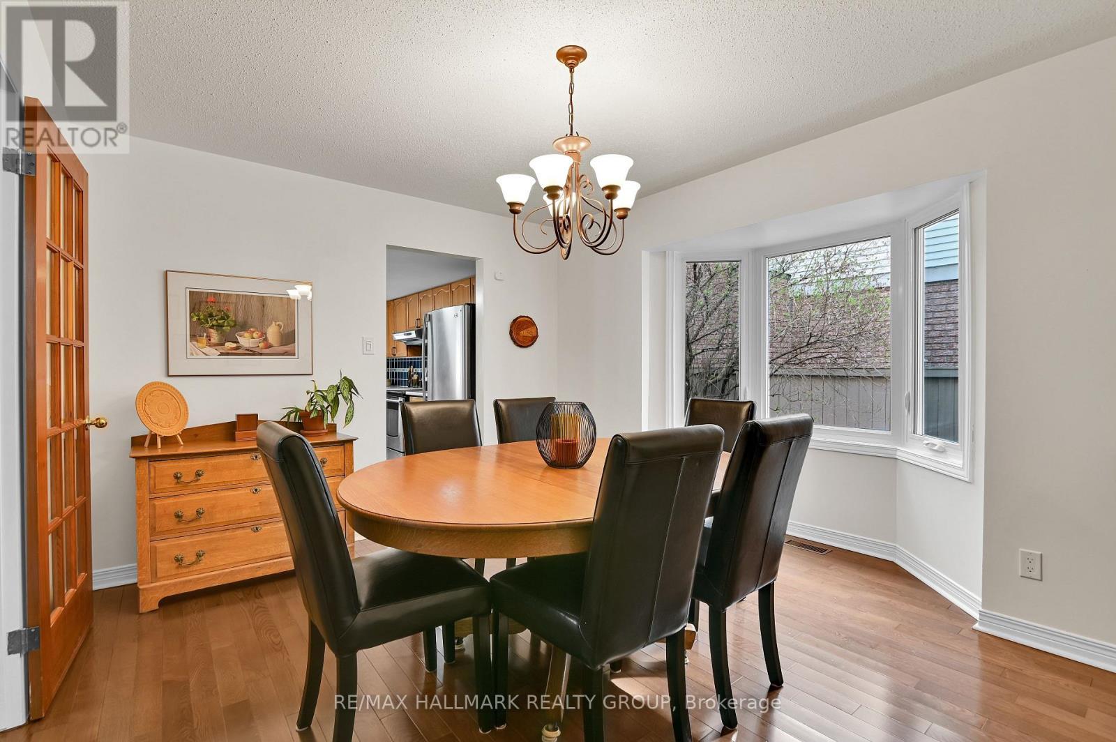 Main Level -Dining Room - 21 Hime Crescent, Ottawa, ON - Indoor Photo Showing Dining Room