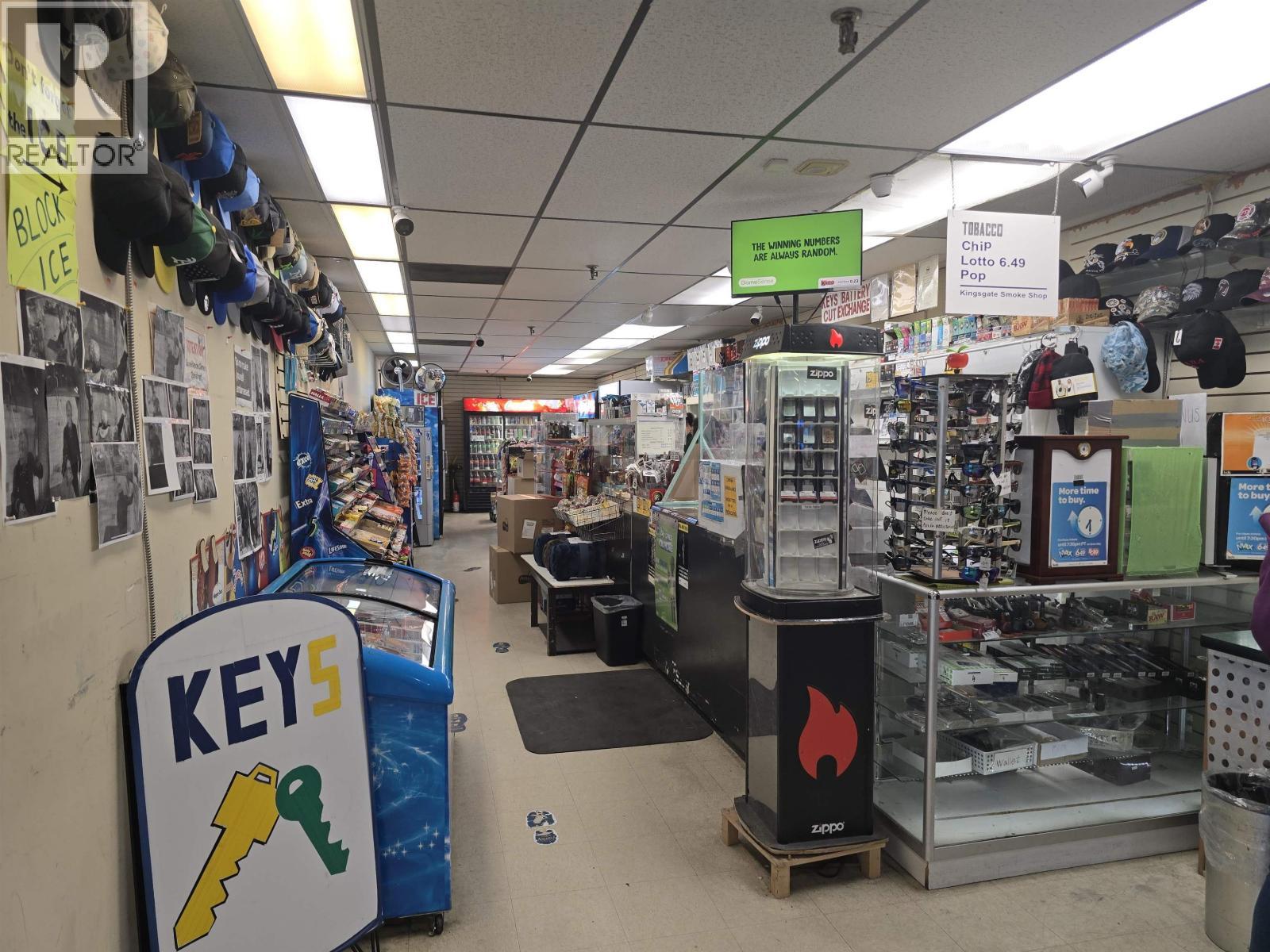 124 370 E Broadway, Vancouver, BC