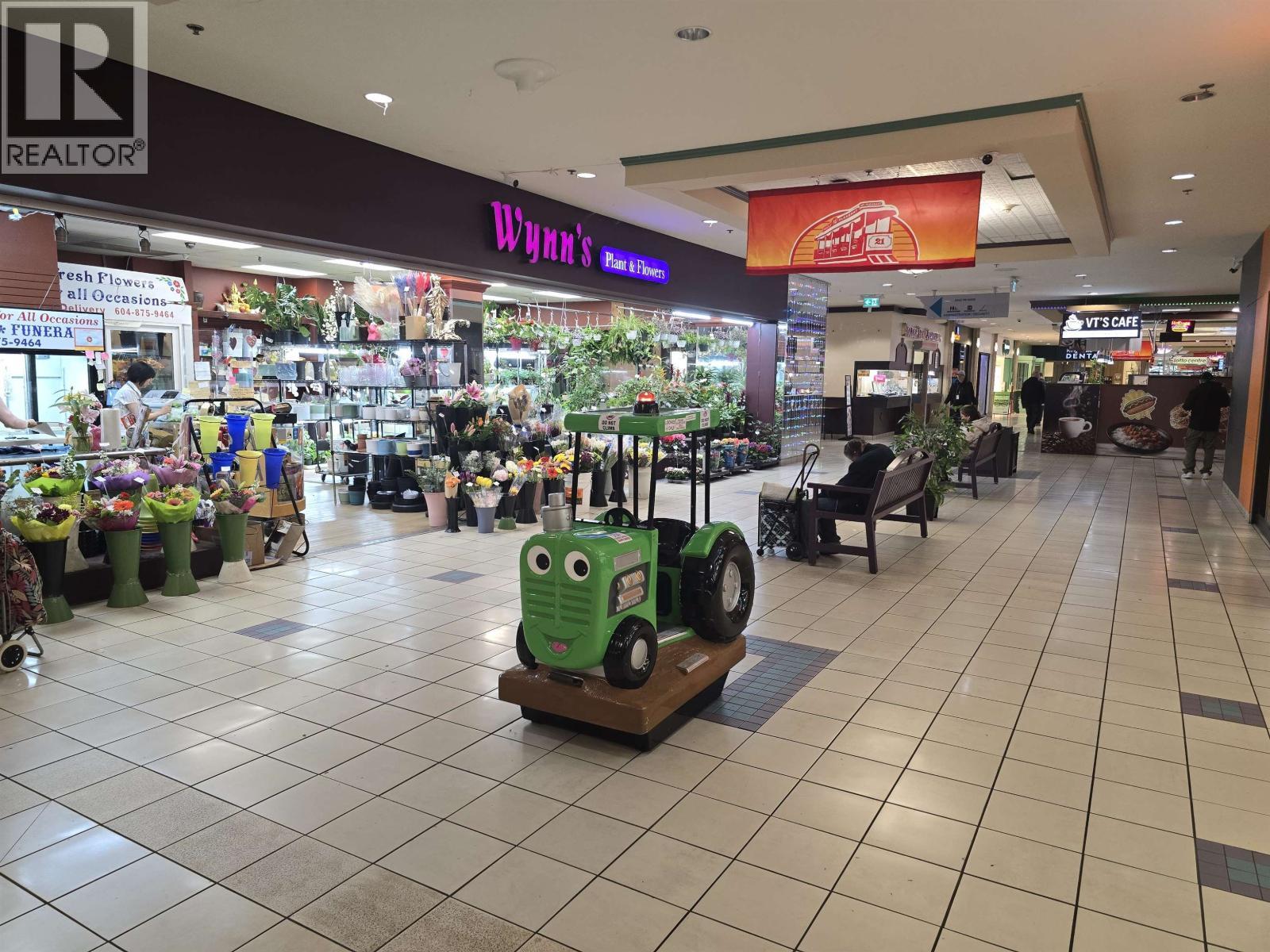 124 370 E Broadway, Vancouver, BC