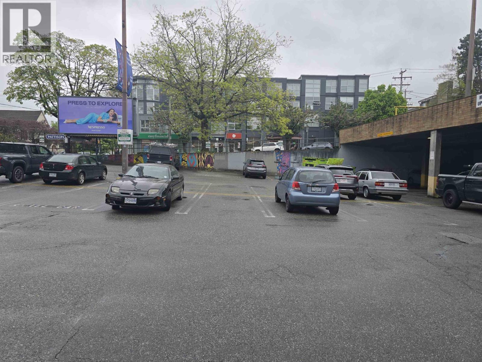 124 370 E Broadway, Vancouver, BC