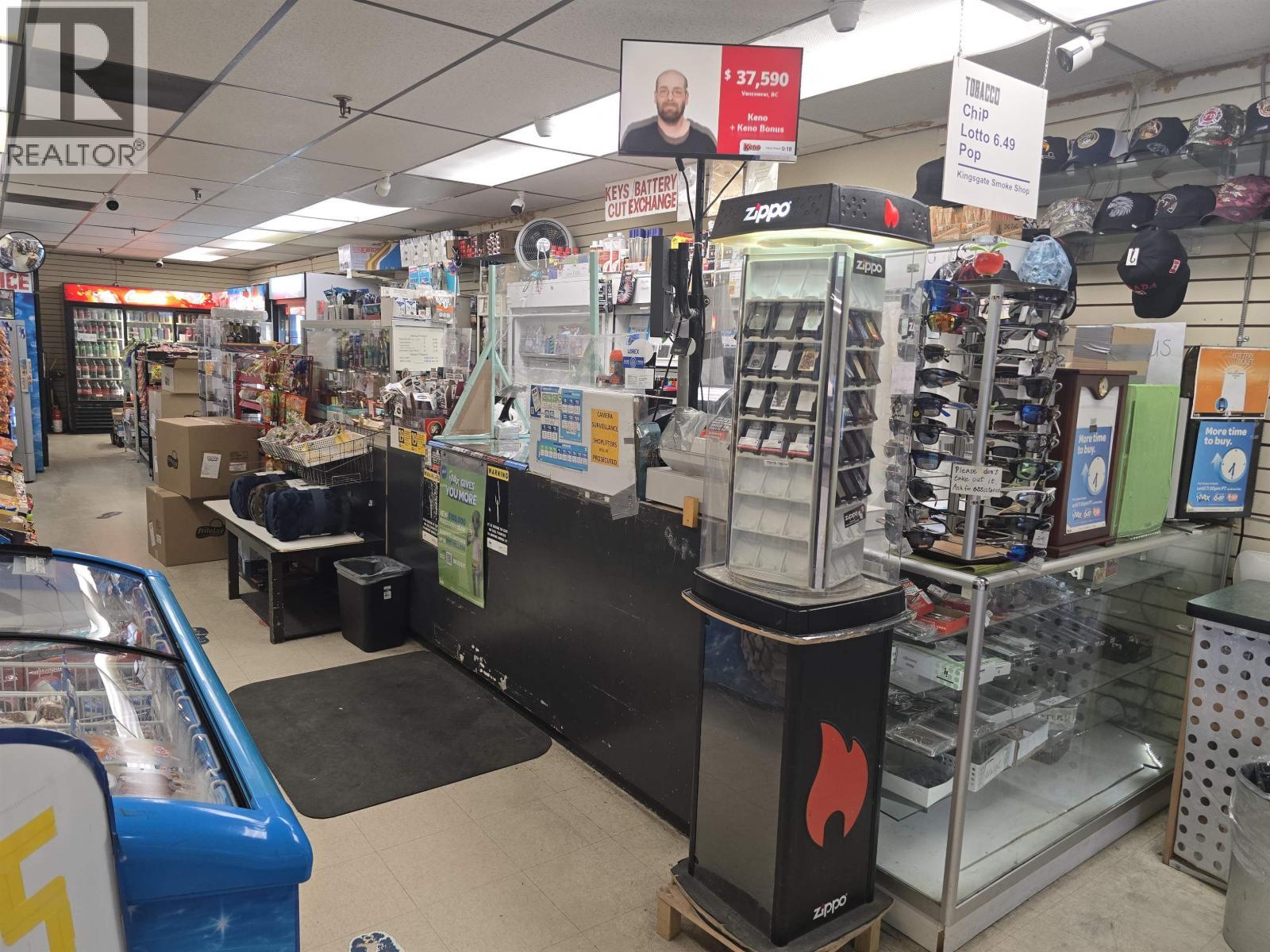 124 370 E Broadway, Vancouver, BC