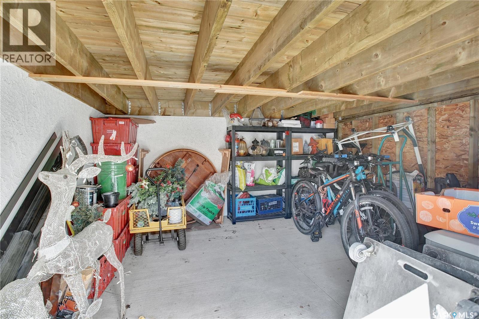 803 Salloum Crescent, Saskatoon, SK - Indoor