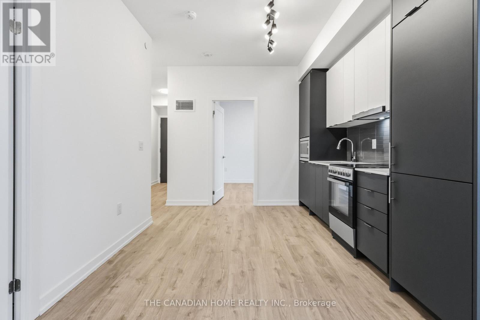 B-2305 - 9751 Markham Road, Markham, ON - Indoor Photo Showing Kitchen