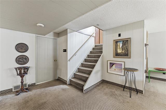 4 Windermere Bay, Winnipeg, MB