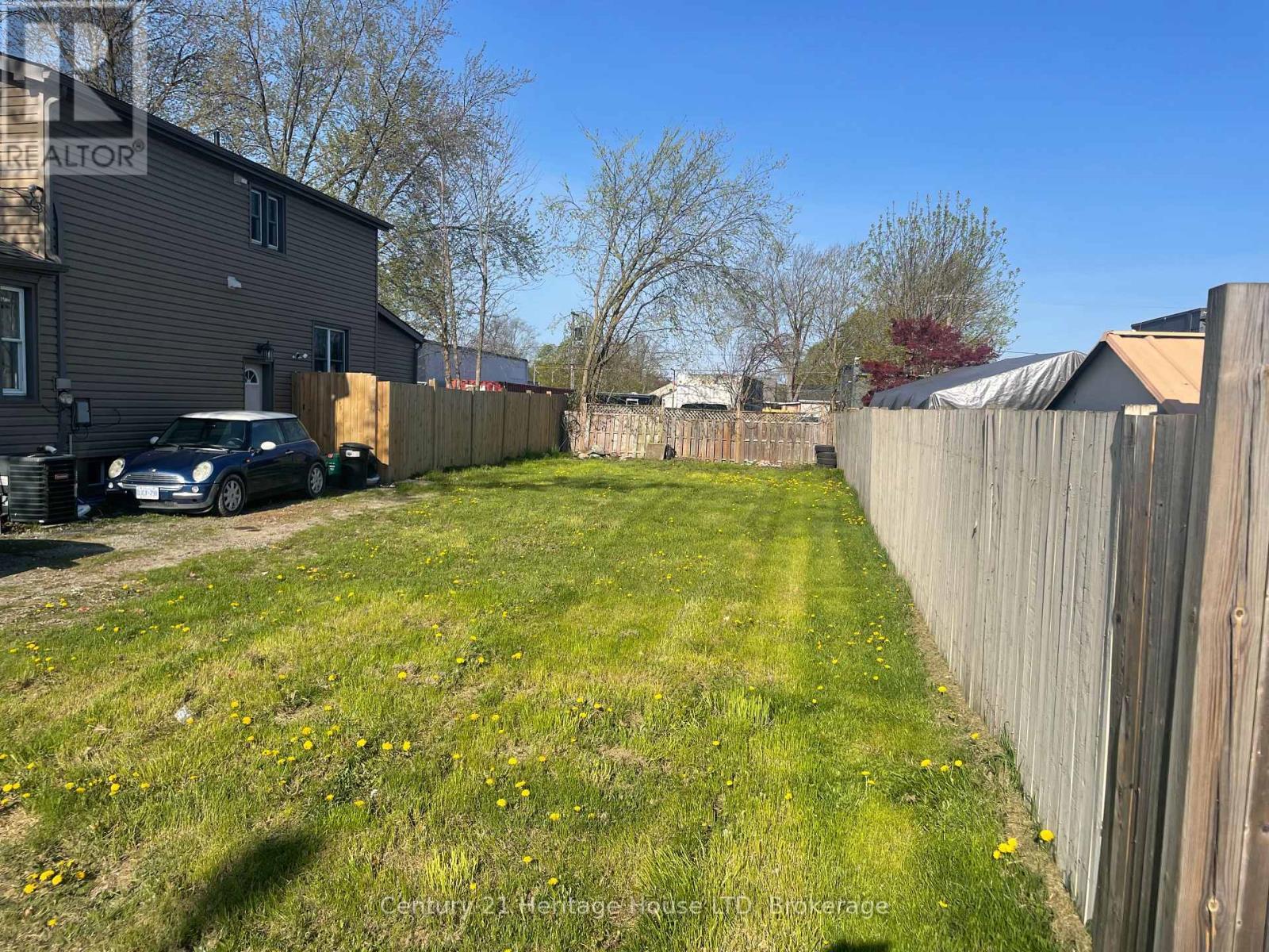 12 Afton Avenue, Welland (Lincoln/Crowland), ON
