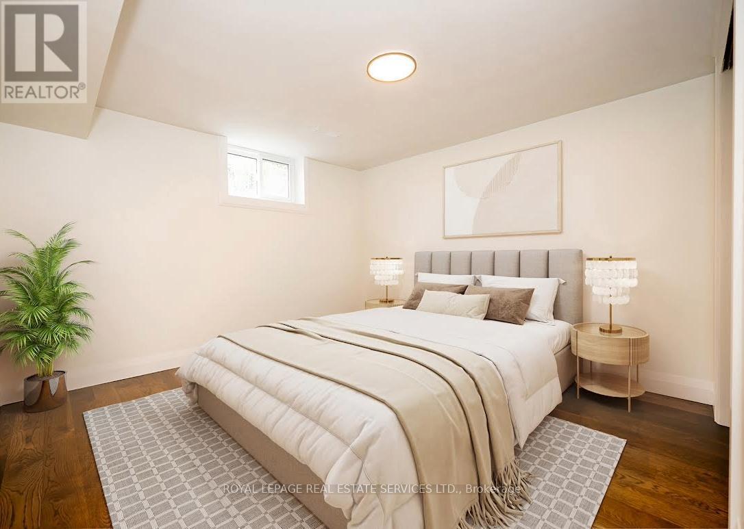 873 Sixth Street, Mississauga, ON - Indoor Photo Showing Bedroom