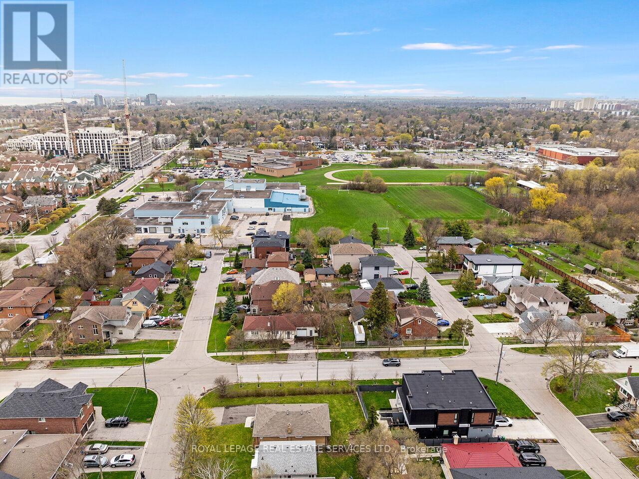 873 Sixth Street, Mississauga, ON - Outdoor With View
