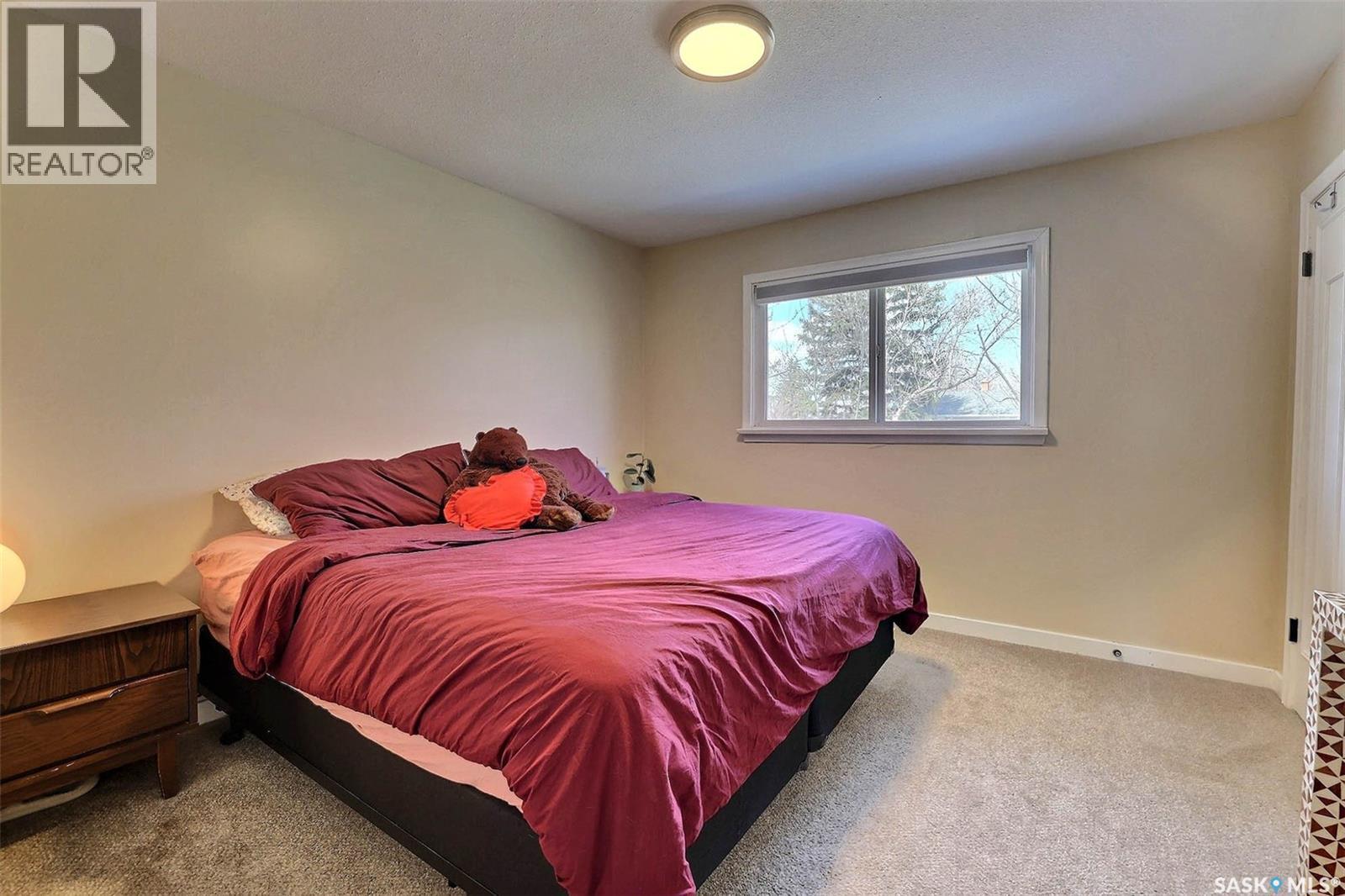 617 Mullin Avenue E, Regina, SK - Indoor Photo Showing Bedroom