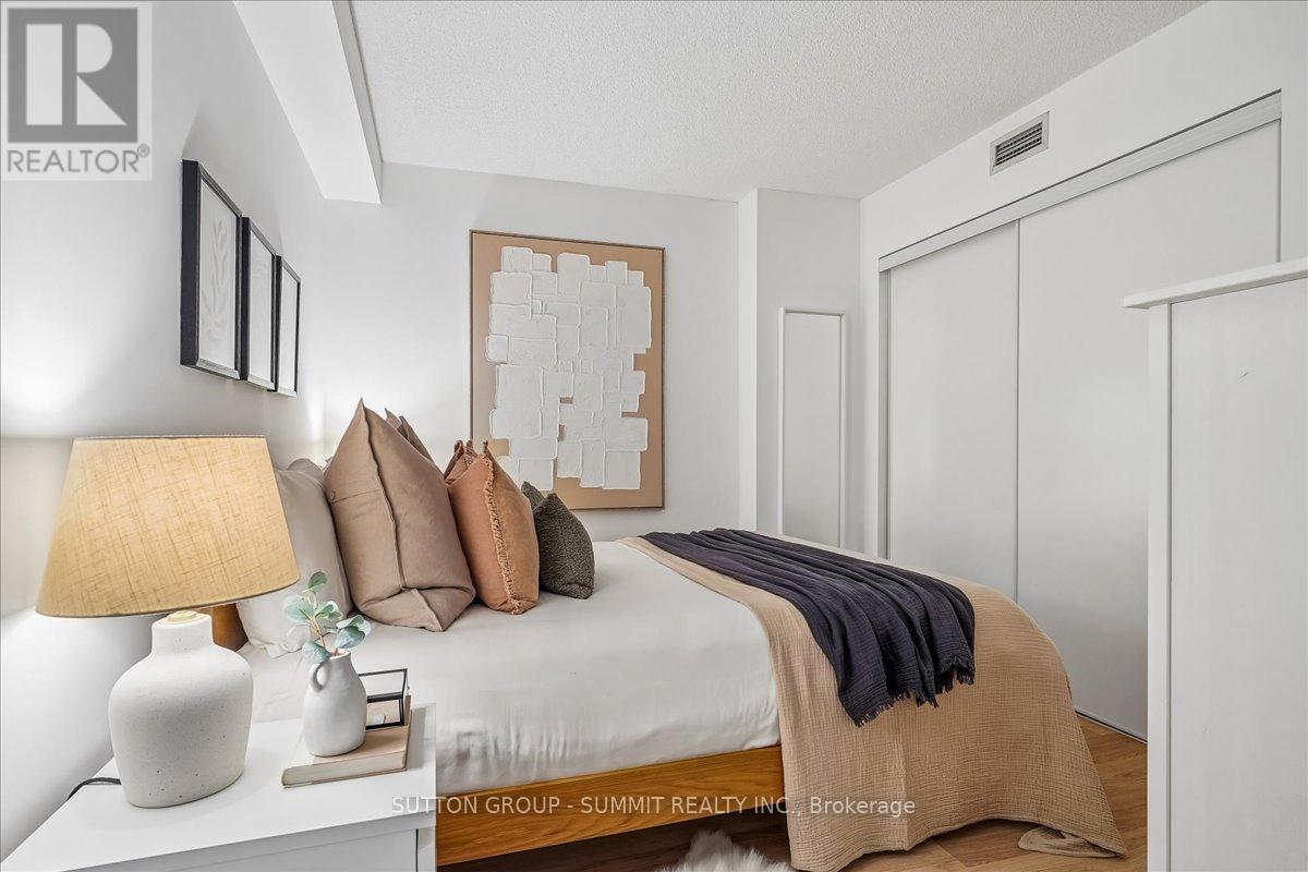 1012 - 100 Western Battery Road, Toronto, ON - Indoor Photo Showing Bedroom