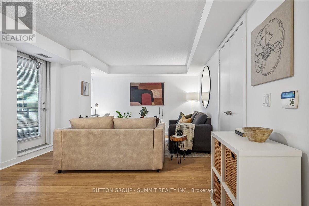1012 - 100 Western Battery Road, Toronto, ON - Indoor Photo Showing Living Room