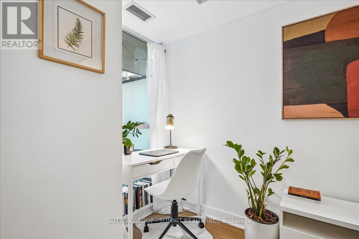 Desk Nook - 1012 - 100 Western Battery Road, Toronto, ON - Indoor Photo Showing Office