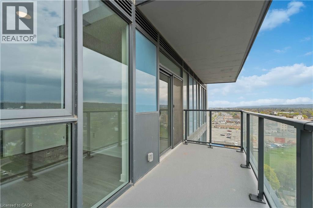 2782 Barton Street E Unit# 1017, Hamilton, ON - Outdoor With Balcony With Exterior