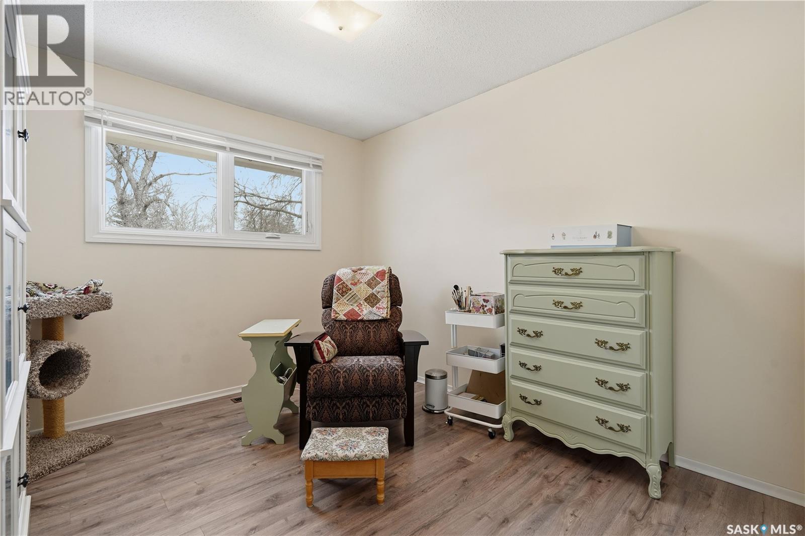 110 Mccarthy Boulevard N, Regina, SK - Indoor