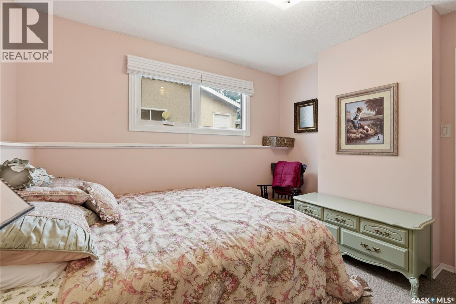 110 Mccarthy Boulevard N, Regina, SK - Indoor Photo Showing Bedroom
