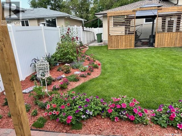 110 Mccarthy Boulevard N, Regina, SK - Outdoor