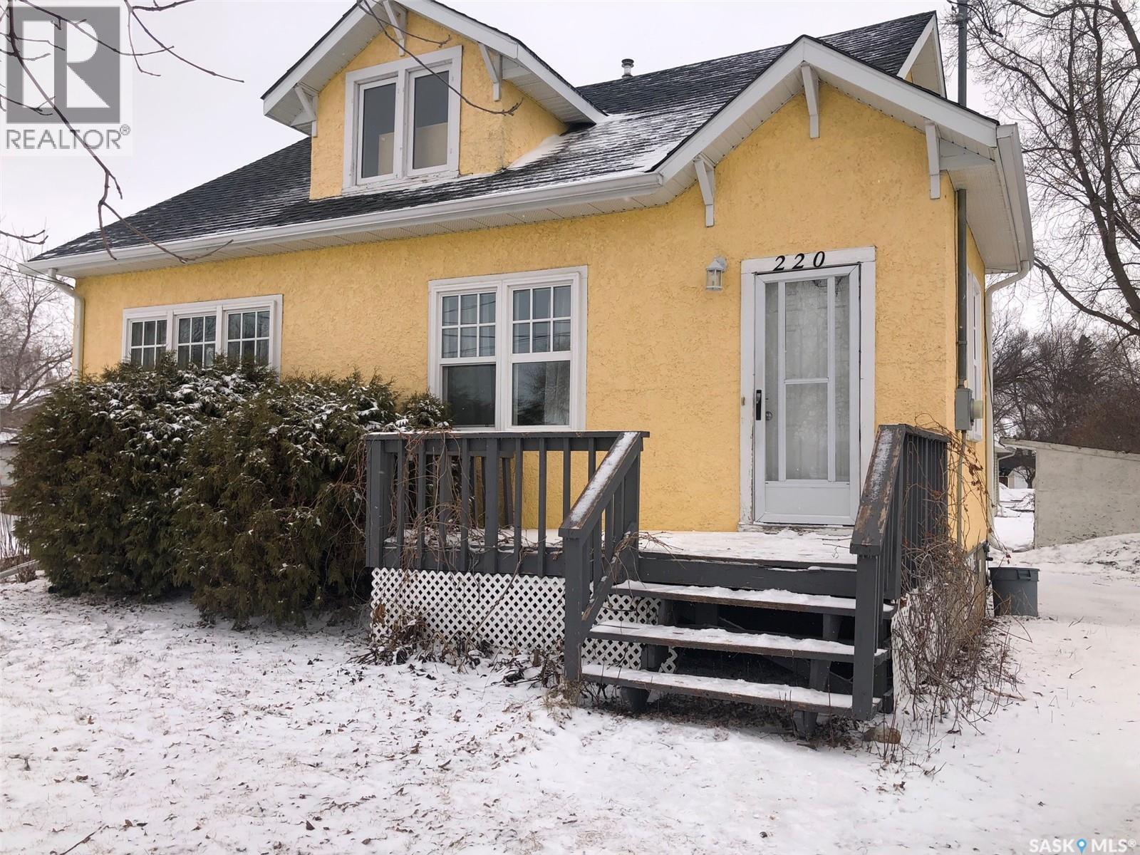 220 Eighth Avenue E, Canora, SK - Outdoor With Deck Patio Veranda