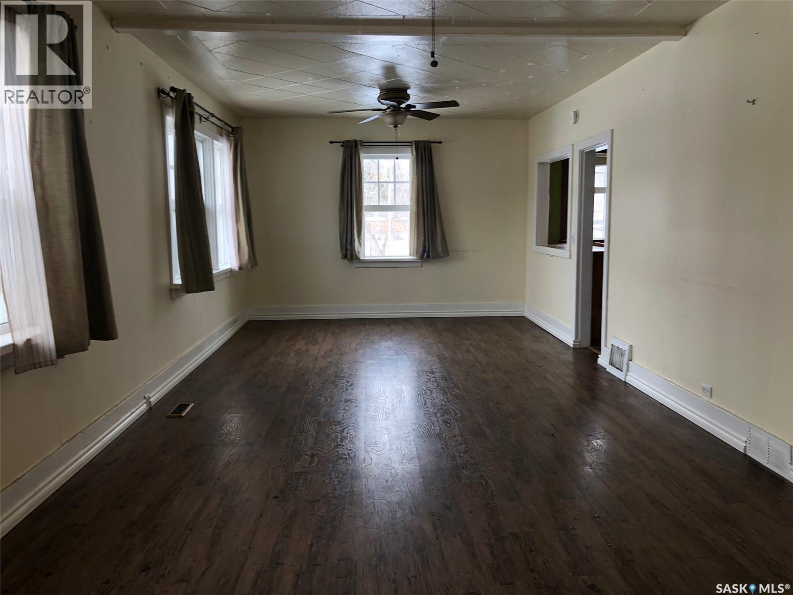 220 Eighth Avenue E, Canora, SK - Indoor Photo Showing Other Room