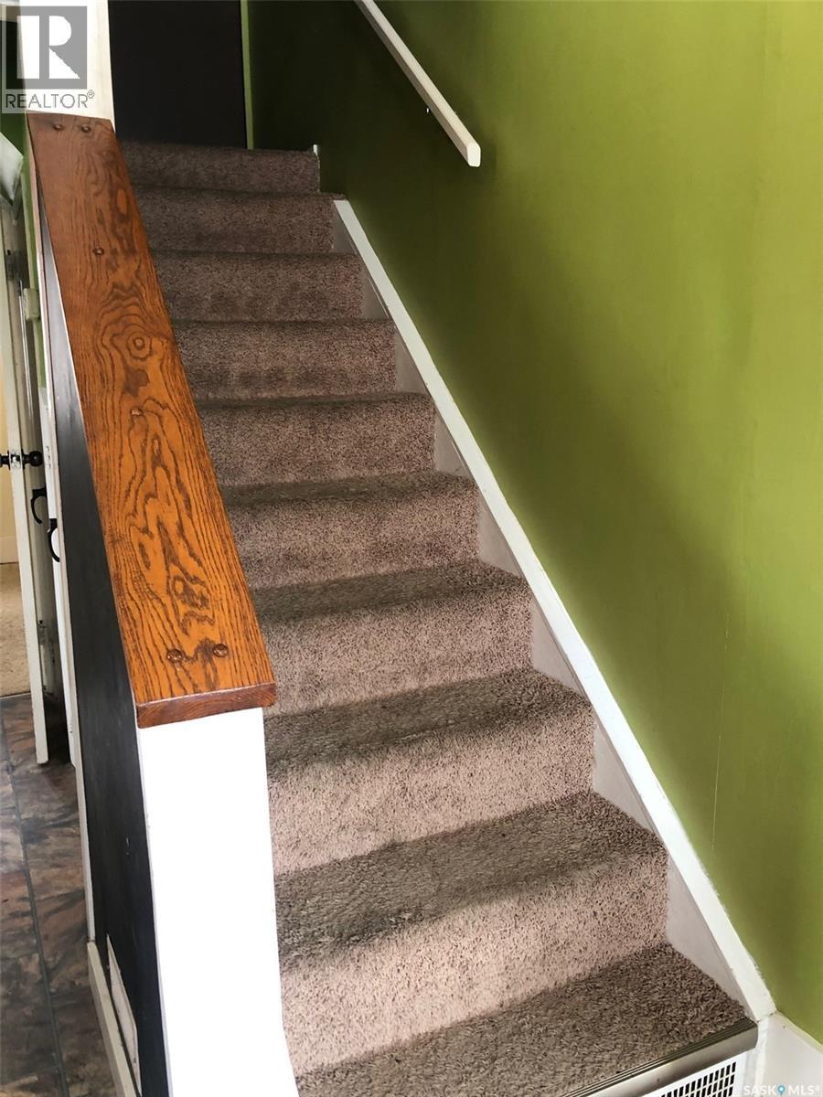 220 Eighth Avenue E, Canora, SK - Indoor Photo Showing Other Room