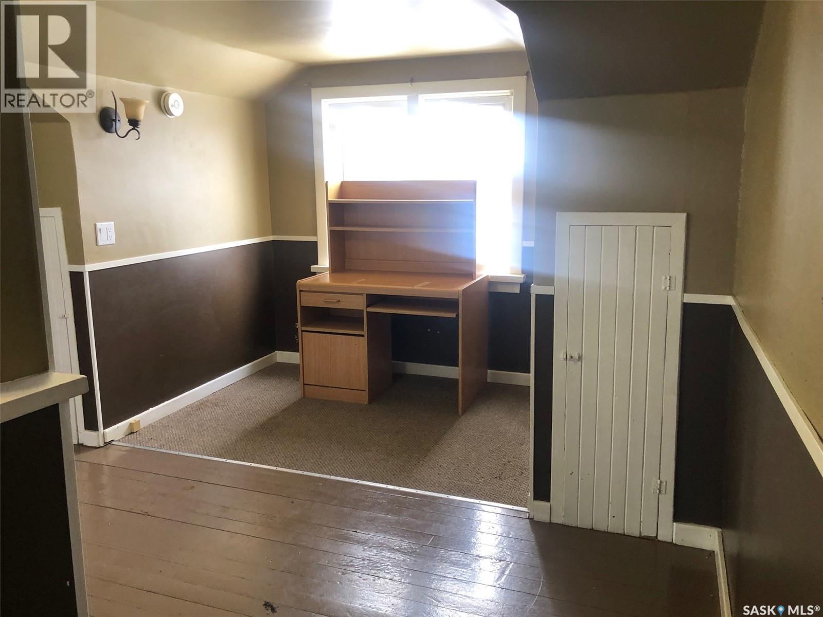 220 Eighth Avenue E, Canora, SK - Indoor Photo Showing Other Room