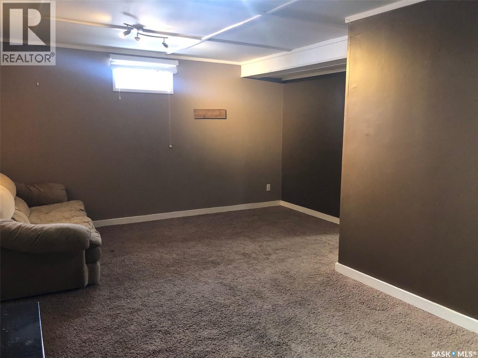 220 Eighth Avenue E, Canora, SK - Indoor Photo Showing Basement