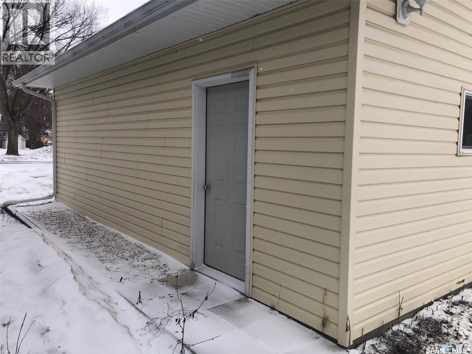 220 Eighth Avenue E, Canora, SK - Outdoor With Exterior