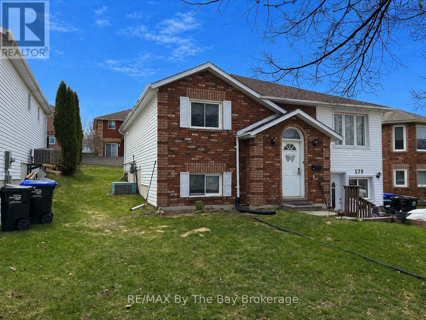 579 Wayne Crescent, Midland, ON - Outdoor