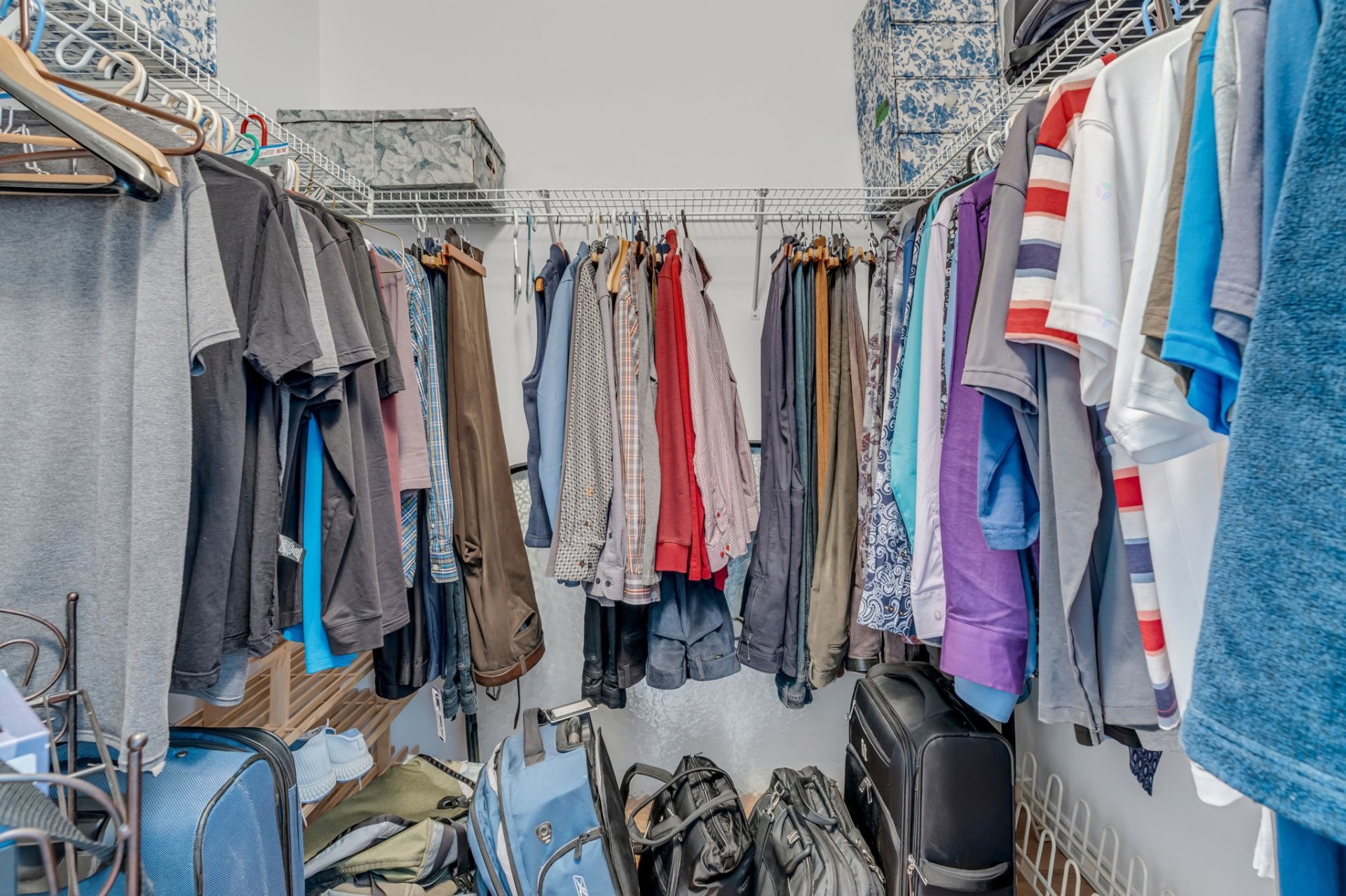 Penderie (Walk-in) - 205-910 Rue Valentin, Québec (Sainte-Foy/Sillery/Cap-Rouge), QC - Indoor With Storage