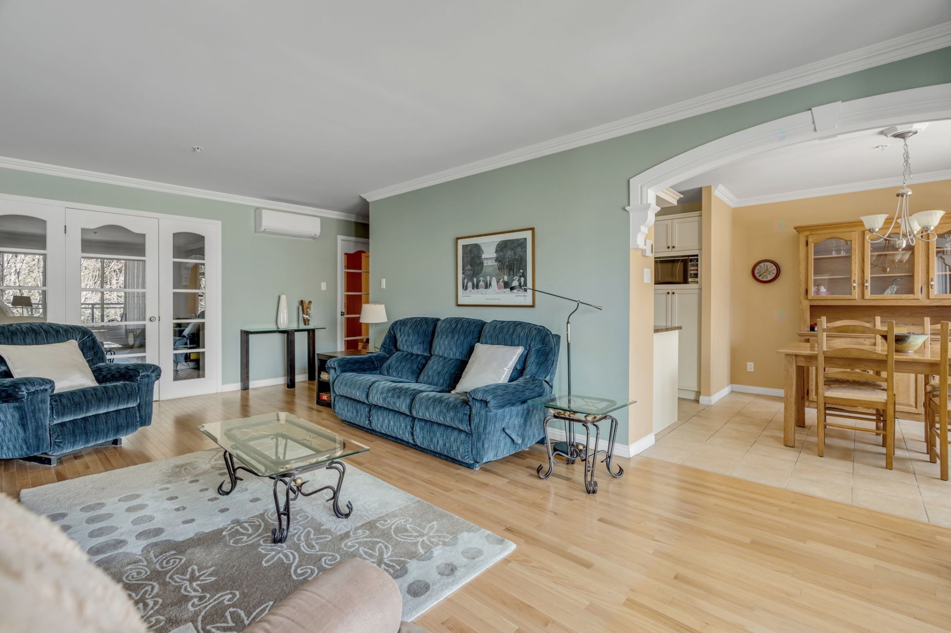 Salon - 205-910 Rue Valentin, Québec (Sainte-Foy/Sillery/Cap-Rouge), QC - Indoor Photo Showing Living Room